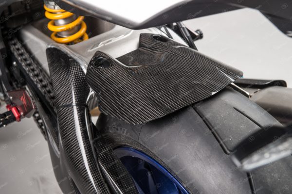 Yamaha R1 rear mud guard